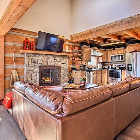 Panoramic-View Gatlinburg Cabin With Private Hot Tub Luaran gambar